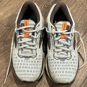 Women’s Brooks Ghost 13